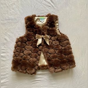 Adorable Vintage toddler faux fur vest 18 months